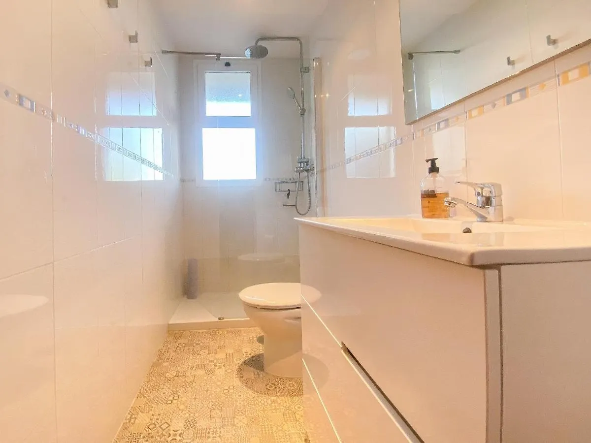 Great Location, Estepona Town Apartment