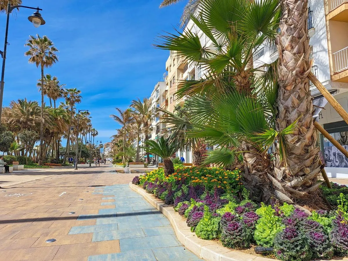 Great Location, Estepona Town 0*,